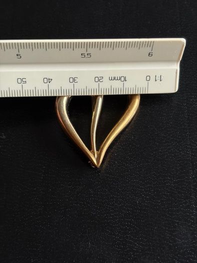 Avon brooch