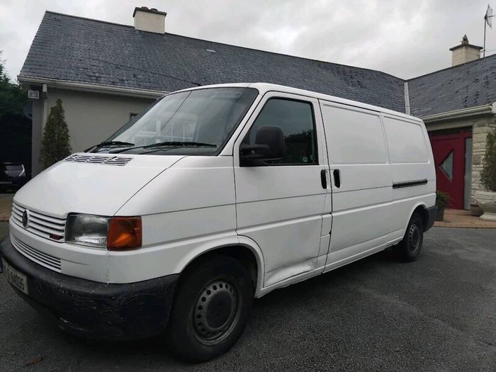 VolkswagenTransporterLWB 2.5 TDI 6mounts tax 6cvrt