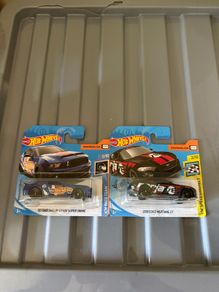 Hot Wheels Ford Mustang 4 each