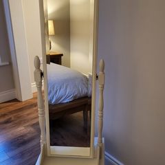 free standing mirror with drawer