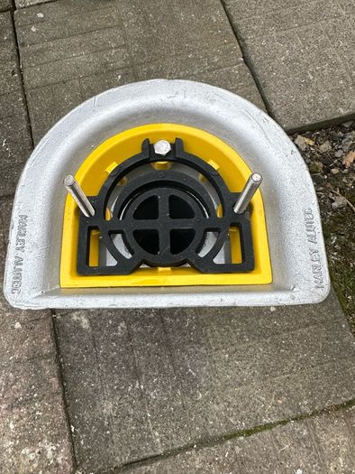 Outlet for roof