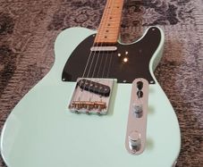 Fender Telecaster -very special model. Not your ordinary telecaster. (50's Modified model)