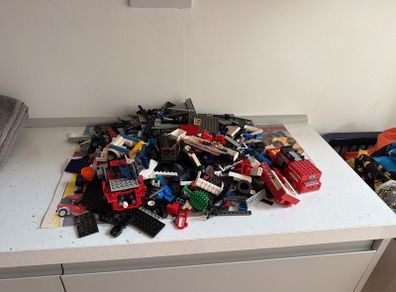 Lego compatible parts 2 kg plus manuals