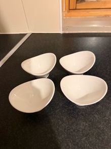 Small serving dishes