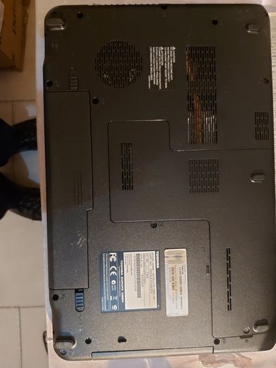 Toshiba Satellite C660-18C, Intel Celeron CPU 925, 2.3GHz, 4GB Ram, 255GB HDD, Windows 10, Microsoft Edge, Chrome and VLC