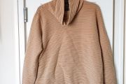 Paul Costello jumper size L