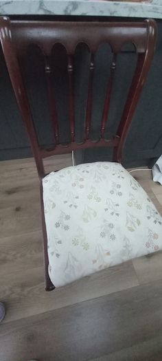 Dining room table