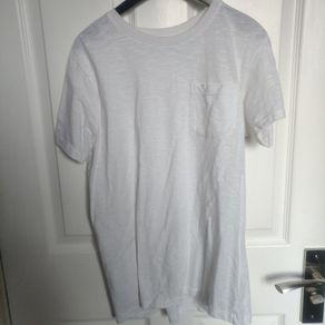 boys T-Shirt, size S