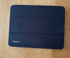 Spigen IPad Pro 11 2018 / 2022 Urban Fit