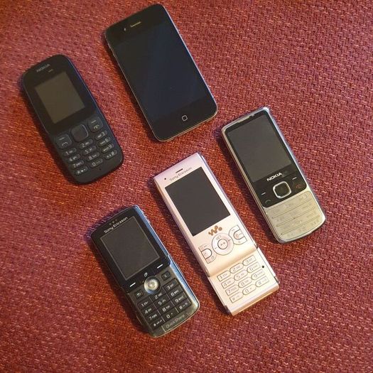 Iphone / Nokia / sony ericsson phones