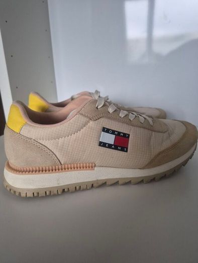 Tommy Hilfiger trainers