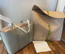 Tory Burch Perry Tote Light Granite Brand New
