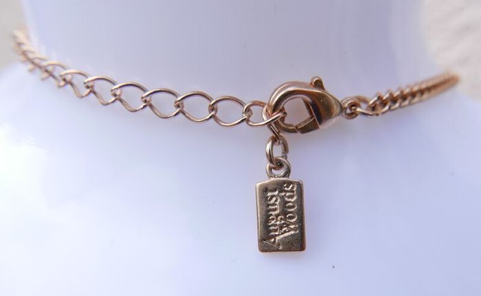 August Woods Jewellery Gold Plated Unique Pendant and Chain
