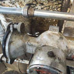 Double diaghrapm milk pump