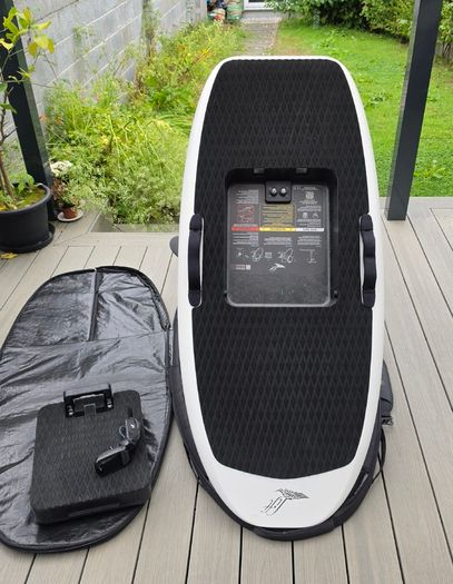 Lift Foils LIFT5 Sport 4'9" eFoil Board Set Off-White - Gen5 Full Range Battery - Like New