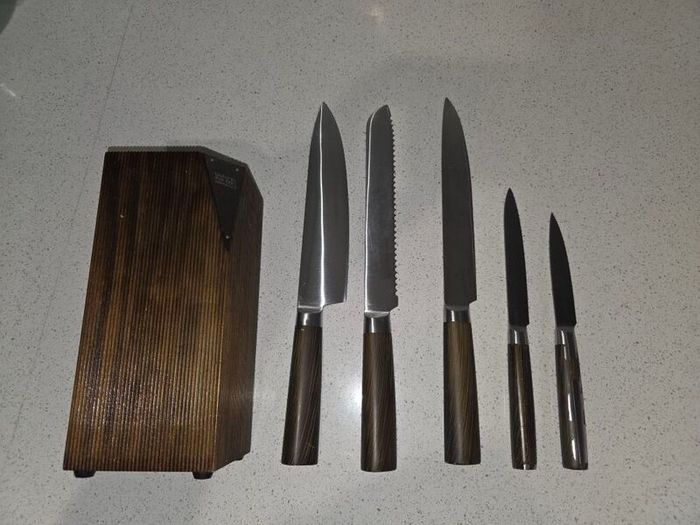 Taylors Eye Witness Knife Block