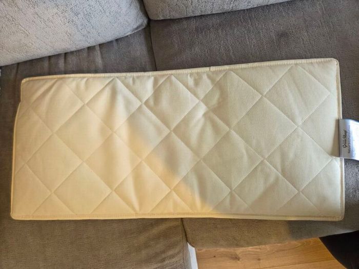 The little green sheep natural snuzpod mattress