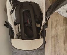 Bugaboo fox basinet and seat