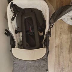 Bugaboo fox basinet and seat