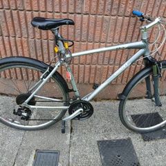Giant hybrid bike