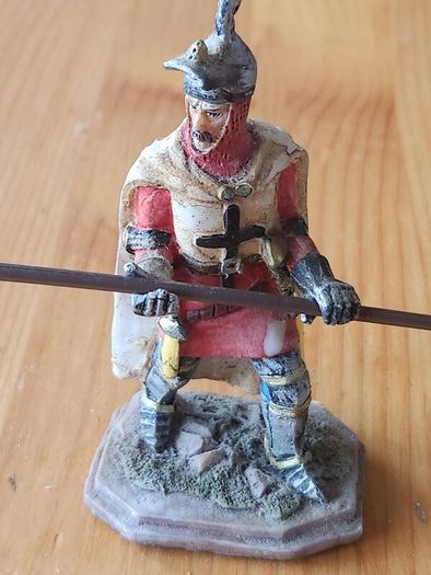 Scheich Knight Archer Kneeling Plus Berliner Zinn Figure. Both In Good Condition.  See Photos For Same.