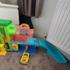 Toy garage