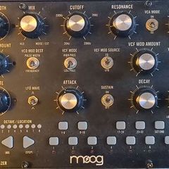 moog mother 32