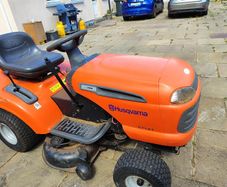 Husqvarna CT151 Lawnmower  Kohler 15HP