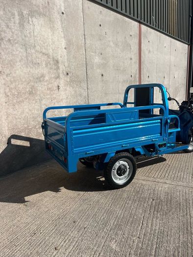 3 wheeled 24 volt electric mobility scooter tuktuk