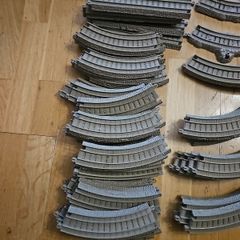 Huge selection of Thomas the Tank engine Tracks.