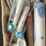 Electric Toothbrush Image 2