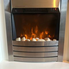 Electric fireplace with remote control