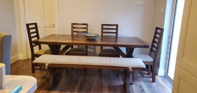Dining Table & Chairs