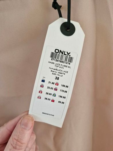 Sleeveless top