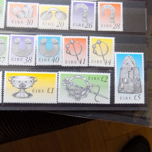 Ireland Definitive Stamps,7th Series 1990-95.Mint Never Hinged.Complete set of 22.