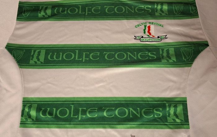 Vintage Wolfe Tones Late 90s Concert Football Jersey (Adult Large)