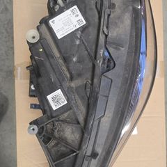 mercedes cla 250e 2021 left headlight