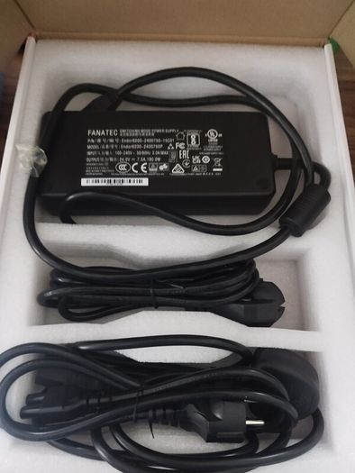 Fanatec CSL DD wheelbase boose kit and table clamp