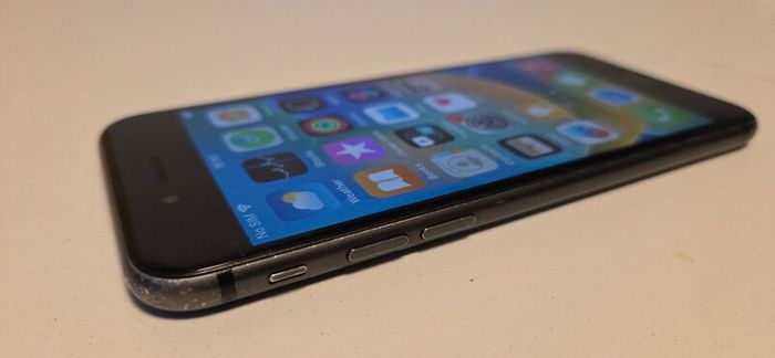 iPhone 8 64GB