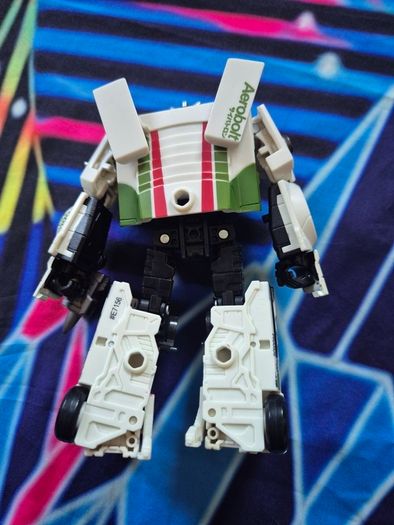 Transformers Earthrise WHEELJACK Complete Used Deluxe Siege War For Cybertron