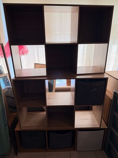 Cube storage units
