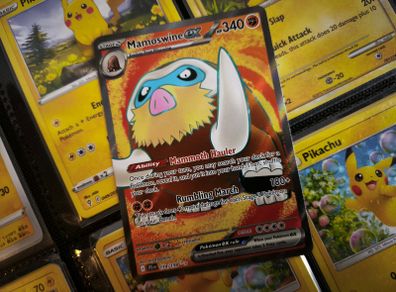 Mamoswine EX ! Full Art ! Ultra Rare ! from Journey Together Set ! 2025 ! Pokemon Card !