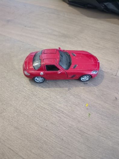 Vintage Die-Cast Model Car Collection - Corgi, Maisto, Matchbox