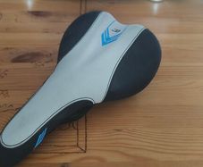 Bicycle seat