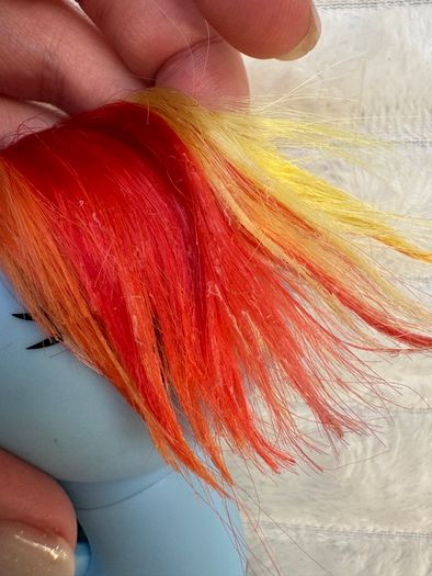 Hasbro 2016 G4 My Little Pony The Movie Rainbow Dash Brushable Hair approx. 6 Inches Dirty Damaged Her hair in some kind of glue Please see photos