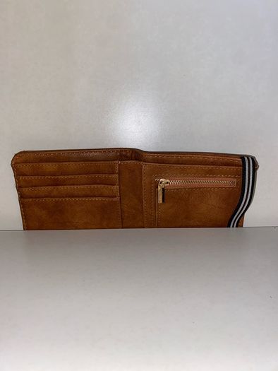 wallets 3 euro each