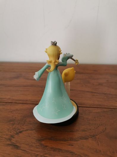 Rosalina and Luma Amiibo