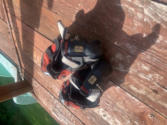 rock climbing shoes uk9