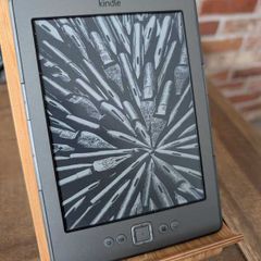 Holiday Ready with 1000 books! - Amazon Kindle 4th Gen (Graphite) eBook reader - Disconnect with a Fully loaded Kindle!!! #2204