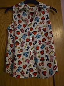 Genuine Ladies  /  Girls Moschino Top
